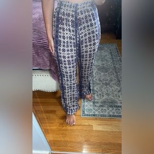 Brandy Melville flowy pants